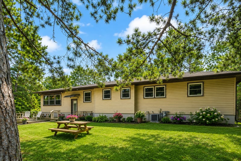 917 Sunrise Beach Dr, Amery, WI 54001