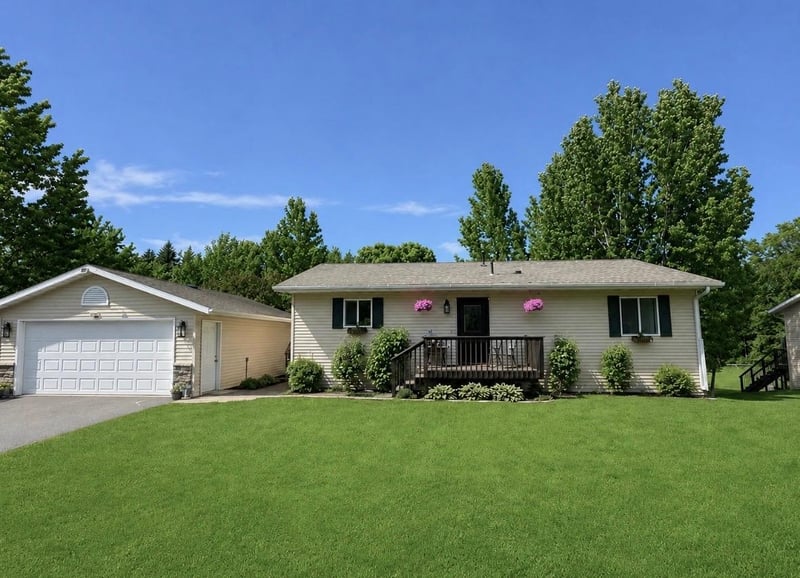 220 W Hill St, Vergas, MN 56587