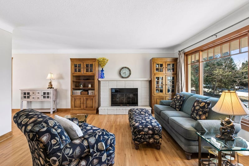 1965 Autumn St, Falcon Heights, MN 55113