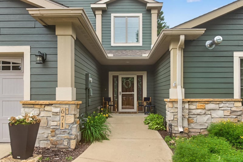 671 Panorama Cir NW, Rochester, MN 55901