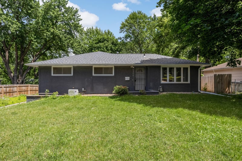 5306 Pennsylvania Ave N, New Hope, MN 55428