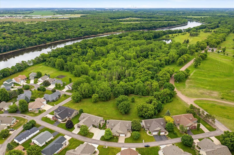228 Goldfinch Ln, Clearwater, MN 55320