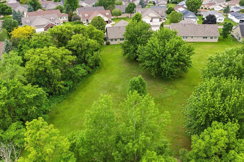 228 Goldfinch Ln, Clearwater, MN 55320