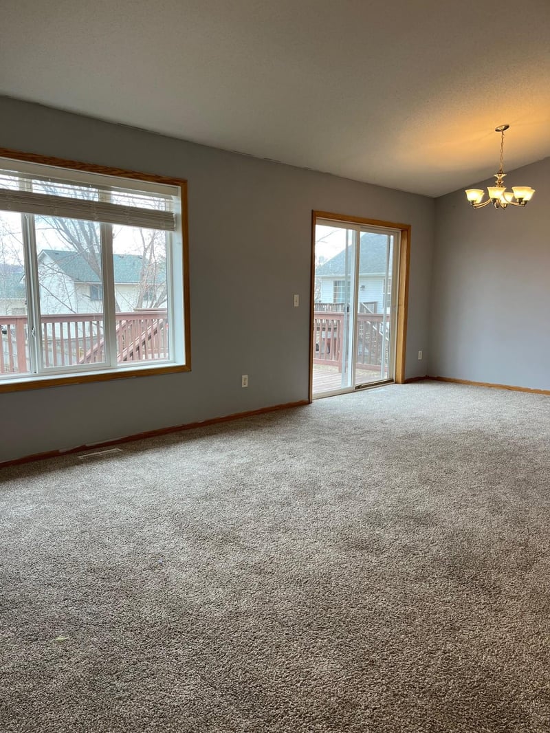 833 S Walnut St, Belle Plaine, MN 56011