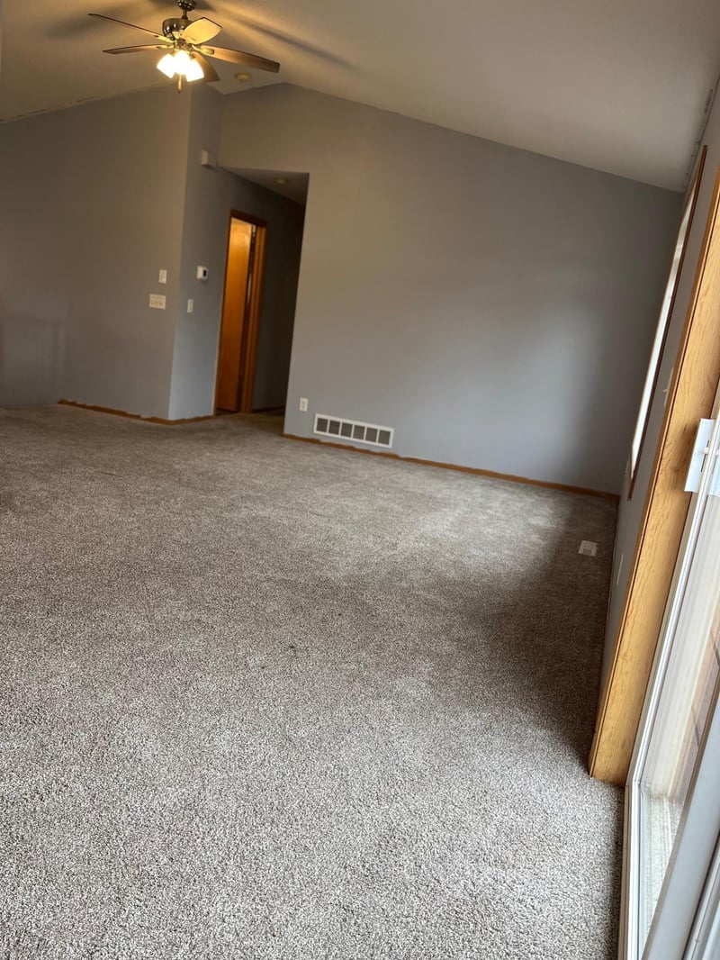 833 S Walnut St, Belle Plaine, MN 56011