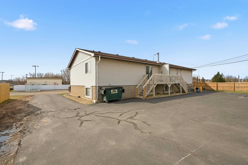 2269 11th Ave E, North Saint Paul, MN 55109