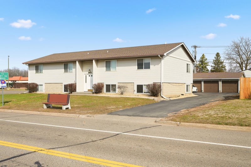 2269 11th Ave E, North Saint Paul, MN 55109