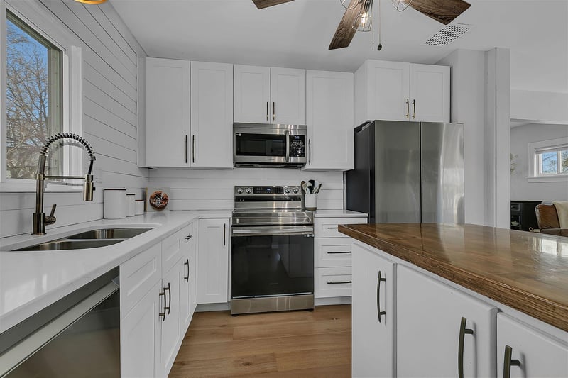 212 East Rd S, Atwater, MN 56209