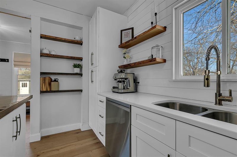 212 East Rd S, Atwater, MN 56209