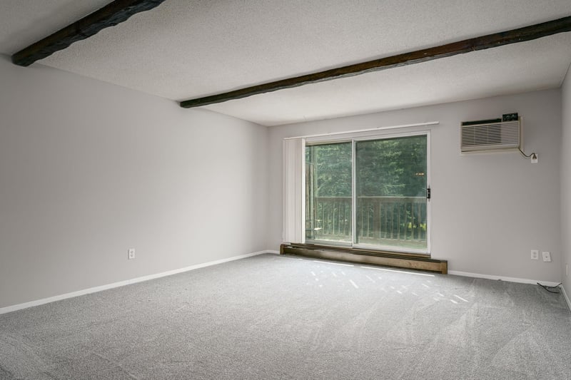 2007 E 122nd St #B15, Burnsville, MN 55337