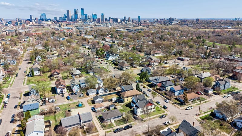 2214 4th Ave N, Minneapolis, MN 55405