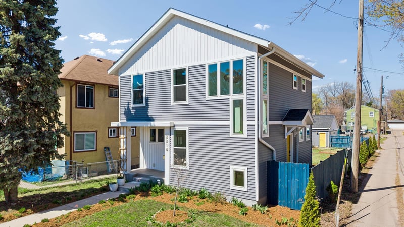 2214 4th Ave N, Minneapolis, MN 55405