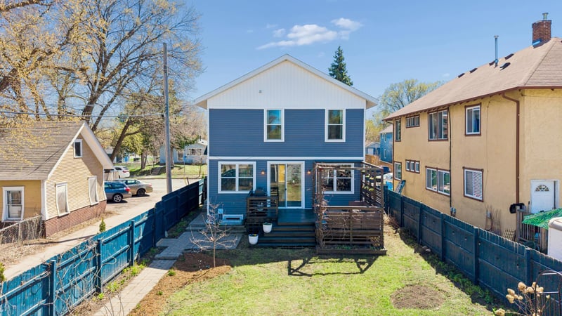 2214 4th Ave N, Minneapolis, MN 55405