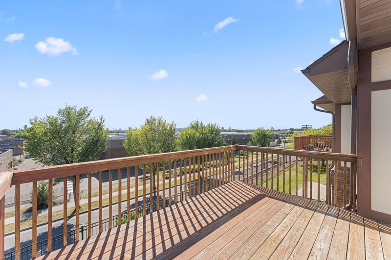 1802 Mckinley St NE, Minneapolis, MN 55418