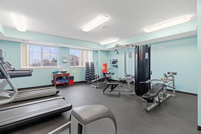 649 Old Highway 8 NW #227, New Brighton, MN 55112