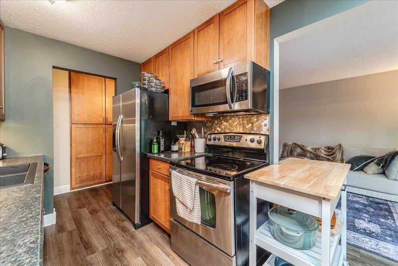 4524 Cedar Lake Rd S #3, Saint Louis Park, MN 55416