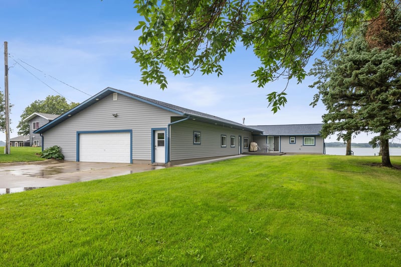 43951 Percheron Loop, Pelican Rapids, MN 56572