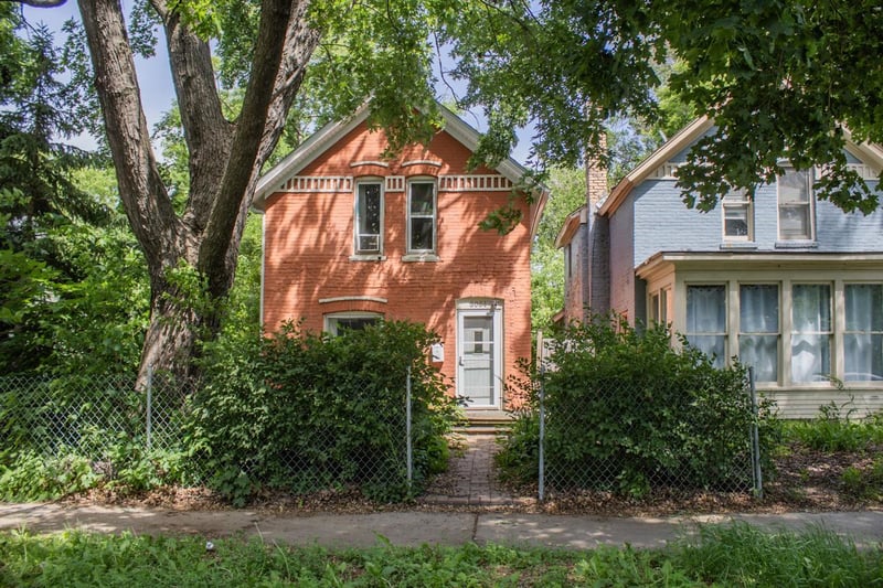 3031 17th Ave S, Minneapolis, MN 55407