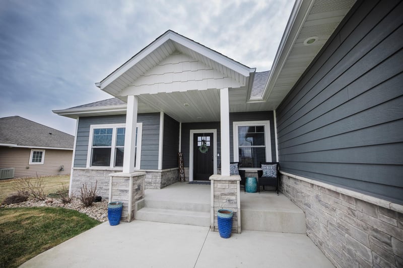 7 Rileys River Rd, Morris, MN 56267