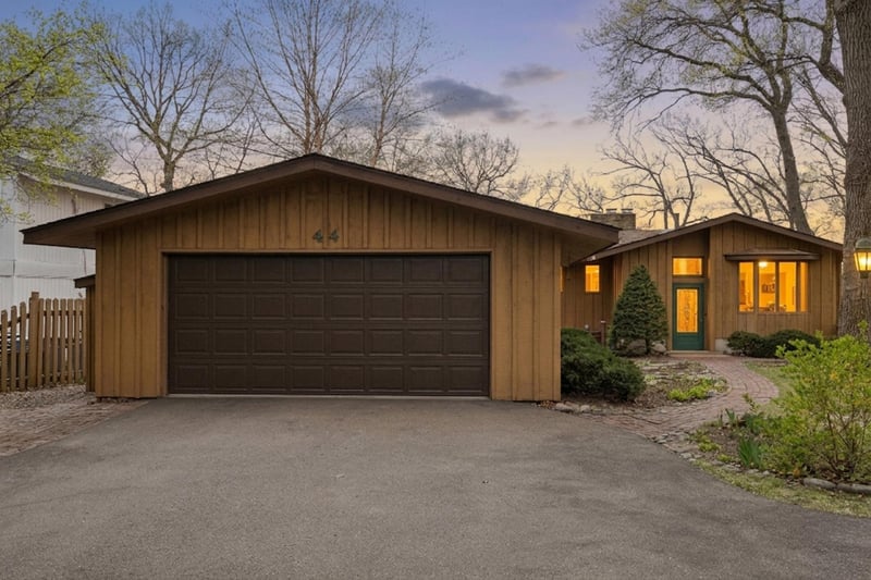 44 E Golden Lake Rd, Circle Pines, MN 55014