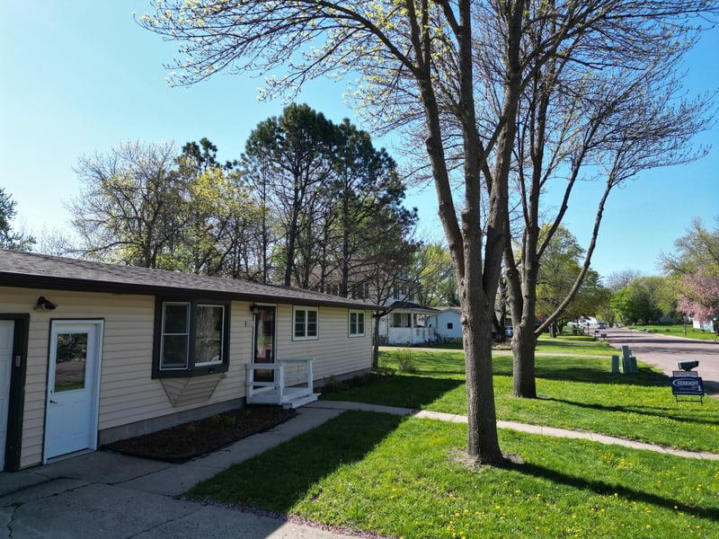 1111 S Halvorson St, Redwood Falls, MN 56283