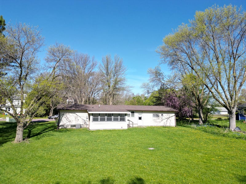 1111 S Halvorson St, Redwood Falls, MN 56283