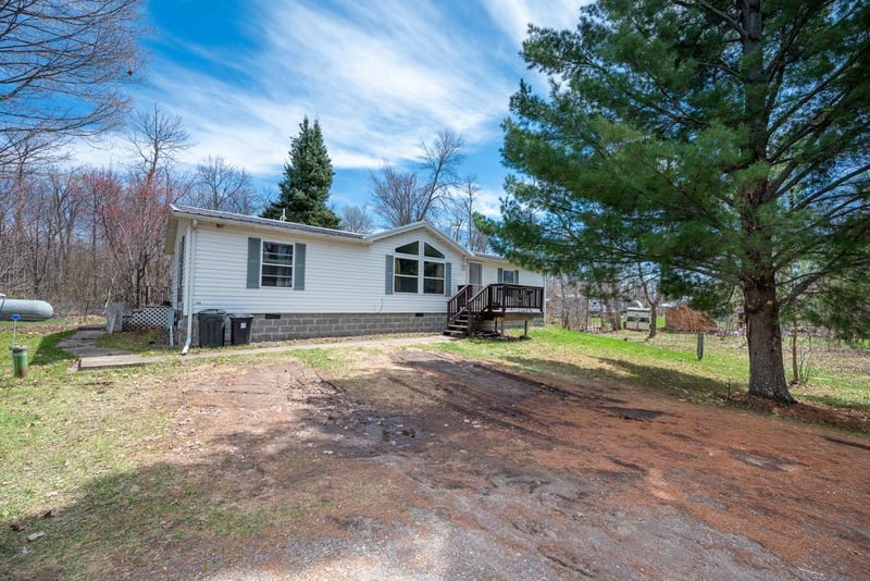 18354 327th Ave, Isle, MN 56342