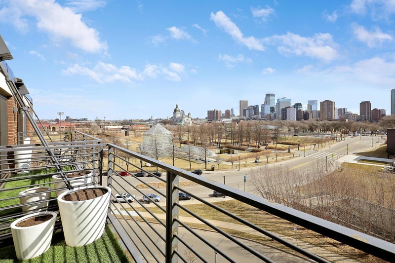 48 Groveland Ter #414, Minneapolis, MN 55403
