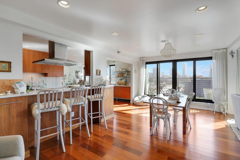 48 Groveland Ter #414, Minneapolis, MN 55403