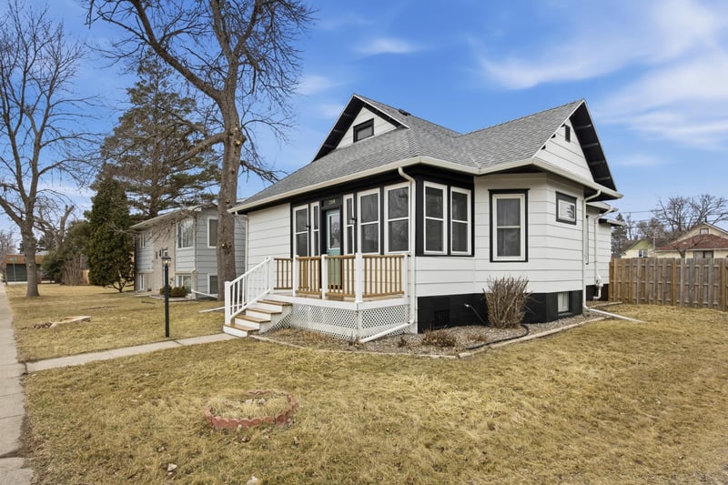 208 1 Ave SE, Dilworth, MN 56529