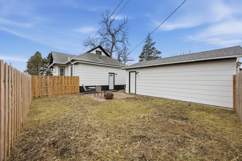 208 1 Ave SE, Dilworth, MN 56529