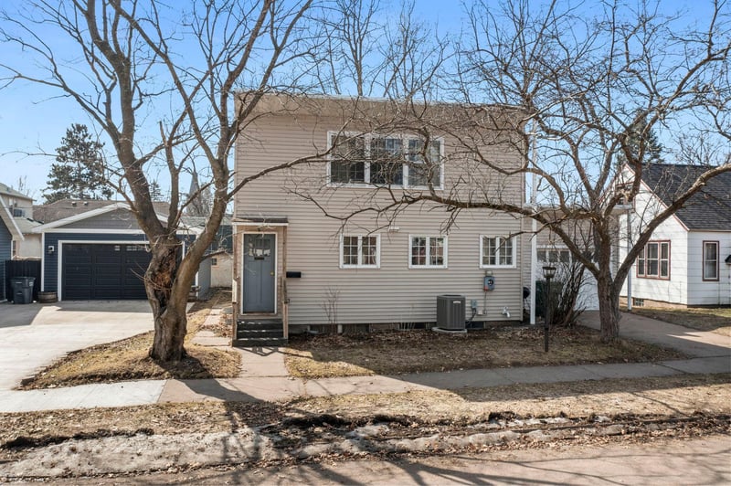 810 4th Ave SW, Pine City, MN 55063