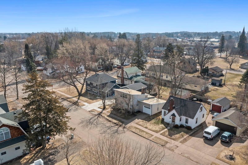 810 4th Ave SW, Pine City, MN 55063