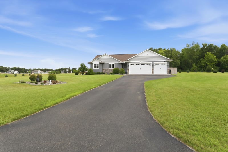 15379 292nd Ave NW, Zimmerman, MN 55398