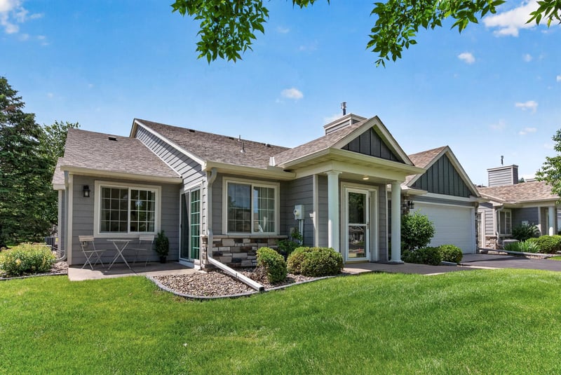 9887 Tamarack Cv, Woodbury, MN 55125