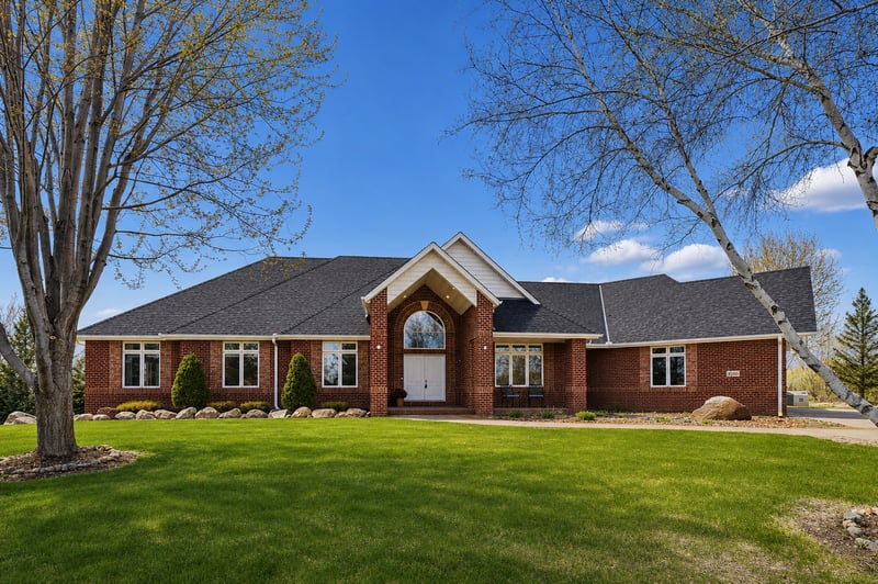 4700 Covey Trl, Medina, MN 55340