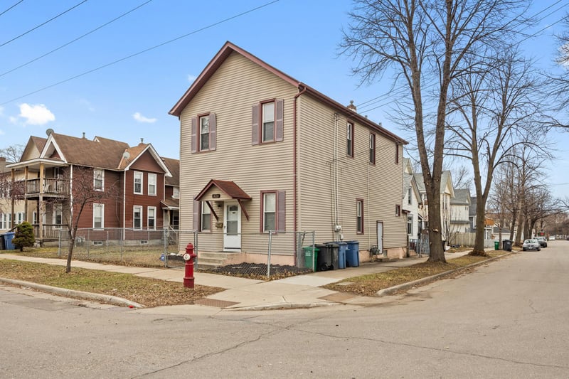 1826 Jackson St NE, Minneapolis, MN 55418