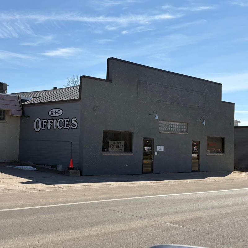 505 S State St, Waseca, MN 56093