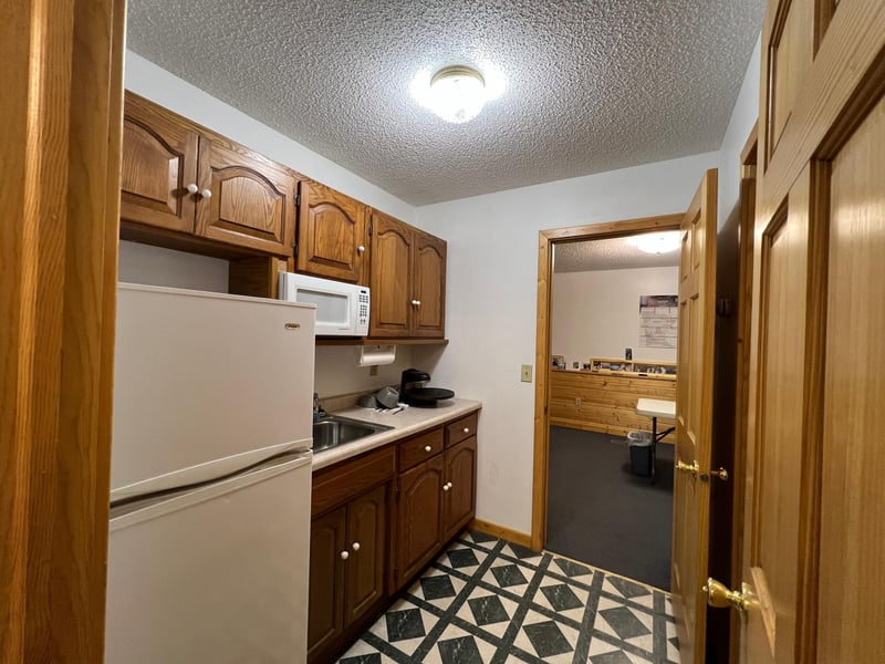 22045 Mollie Lake Rd, Nisswa, MN 56468