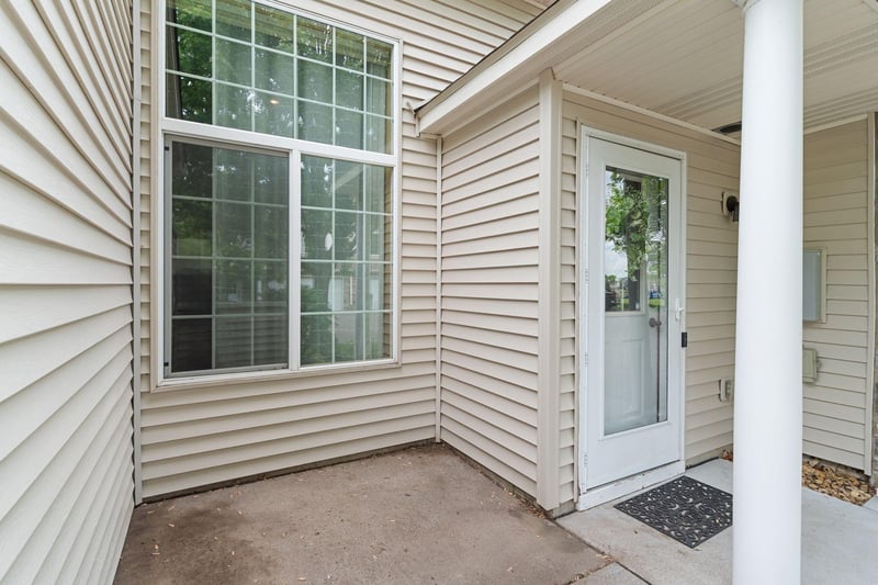 5207 207th St N, Forest Lake, MN 55025