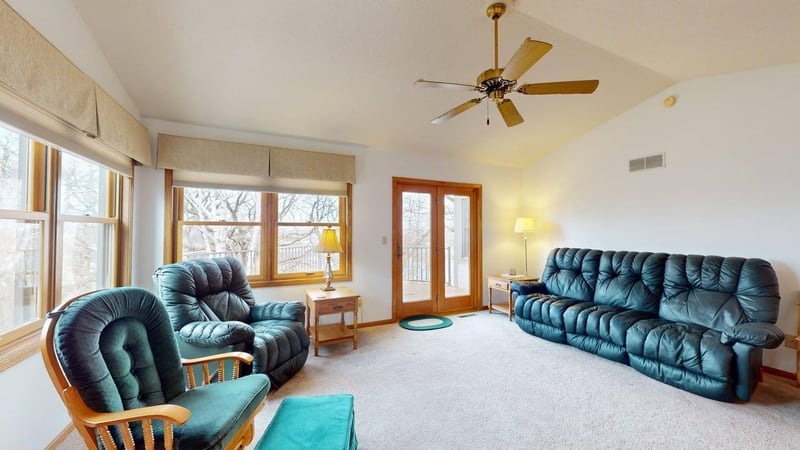 64 Conner Cir SW, Rochester, MN 55902