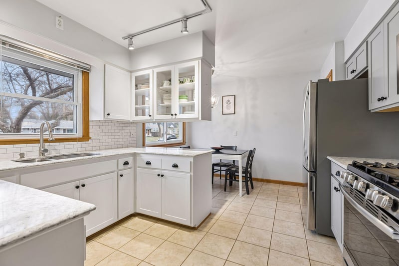 416 Monroe Ave S, Edina, MN 55343