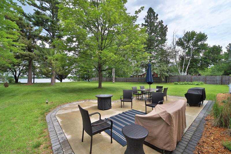 10032 N Long Lake Rd, Brainerd, MN 56401