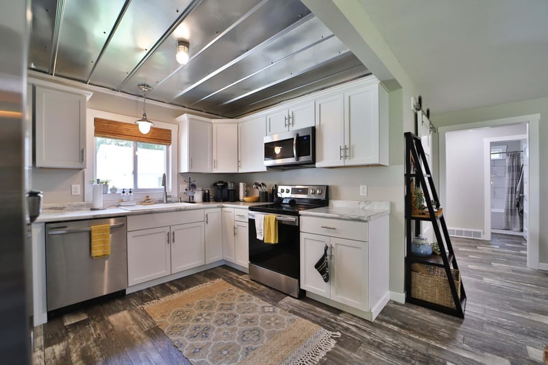 10032 N Long Lake Rd, Brainerd, MN 56401