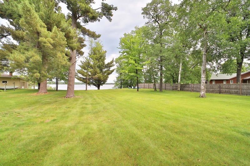 10032 N Long Lake Rd, Brainerd, MN 56401