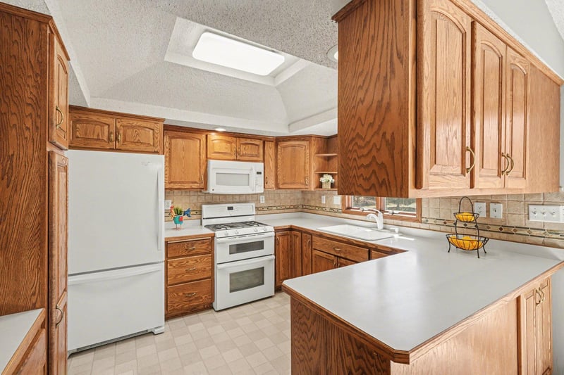 4350 218th Ave NW, Oak Grove, MN 55303