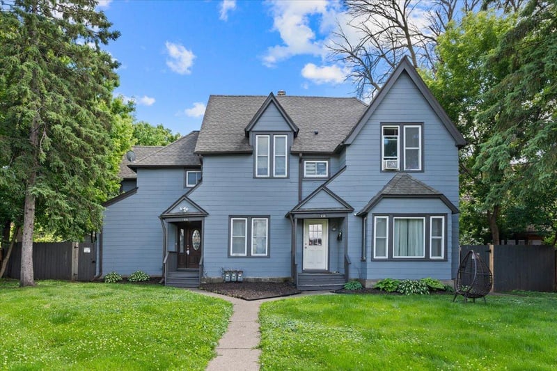 1936-1938 Roblyn Ave, Saint Paul, MN 55104