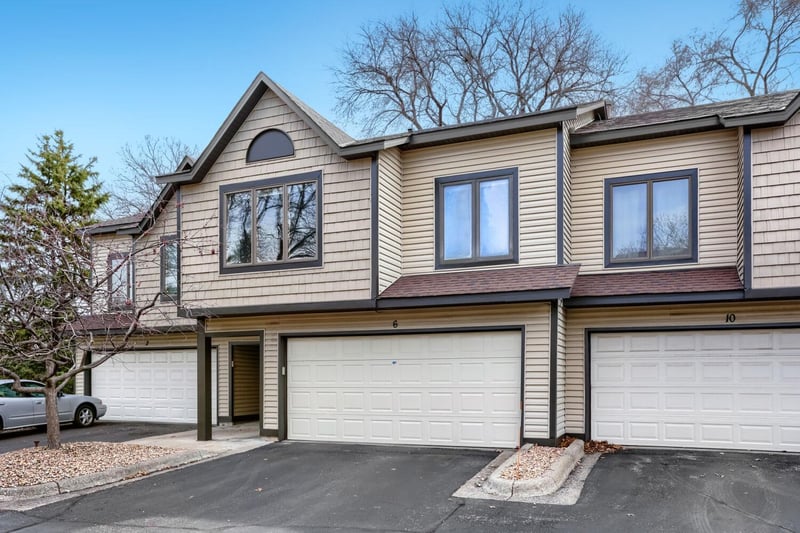 6 110th Ln NW, Coon Rapids, MN 55448