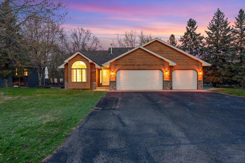 4634 Stoddart Ln, White Bear Twp, MN 55127