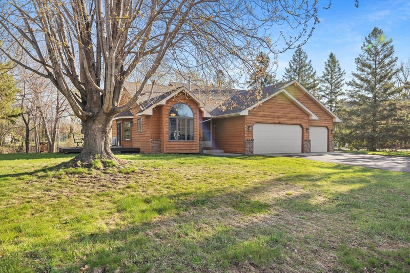4634 Stoddart Ln, White Bear Twp, MN 55127